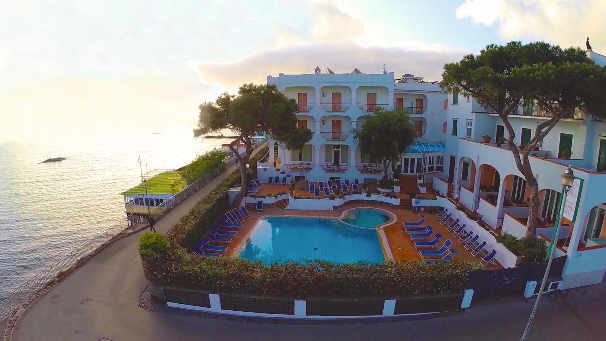 Grand Hotel Ischia Lido Exteriör bild